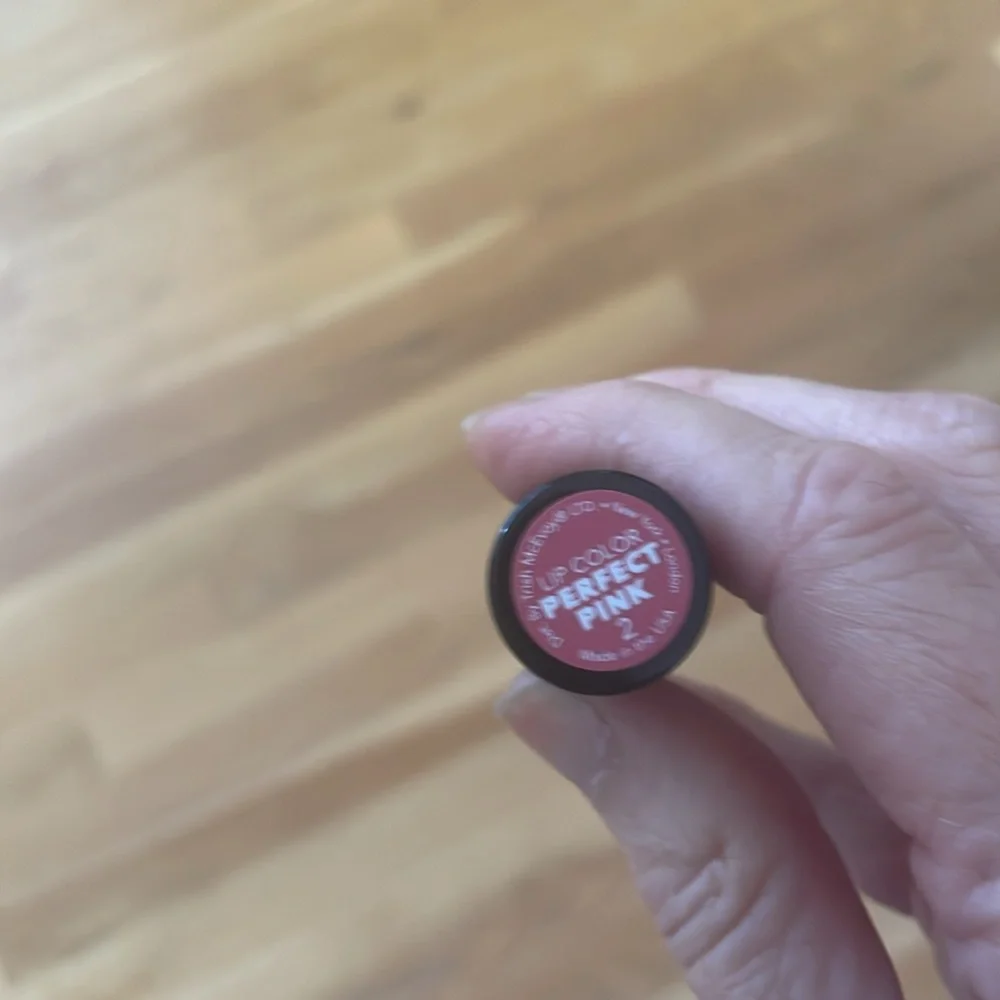 Trish McEvoy color -Perfect Pink lipstick- never used - Picture 2 of 3
